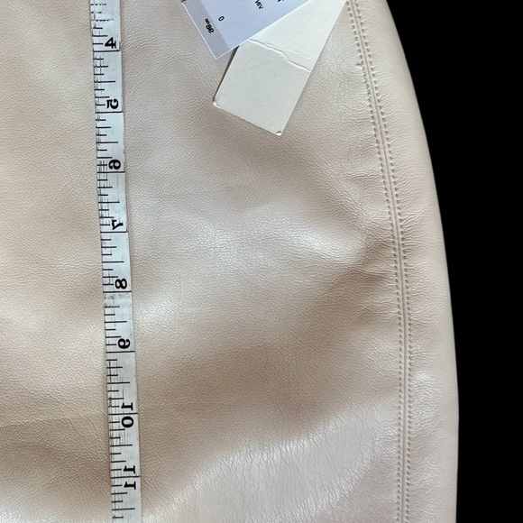 Wilfred Leather Cream Mini Skirt NWT Size XS - Picture 9 of 9